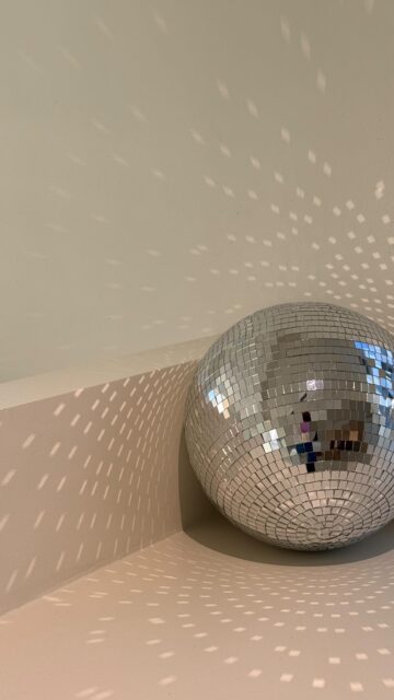 Früher Großküche. Heute Studio.
Für Produktionen, Workshops & alles, was gesehen werden will 🤍
Viel Platz, offene Möglichkeiten, große Ideen.

#bielefeld #interior #admagazine #kitchenmakeover